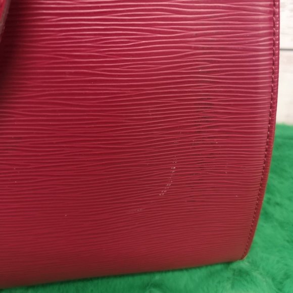 AUTHENTIC LOUIS VUITTON BREA MM EPI HANDBAg - Picture 16 of 16